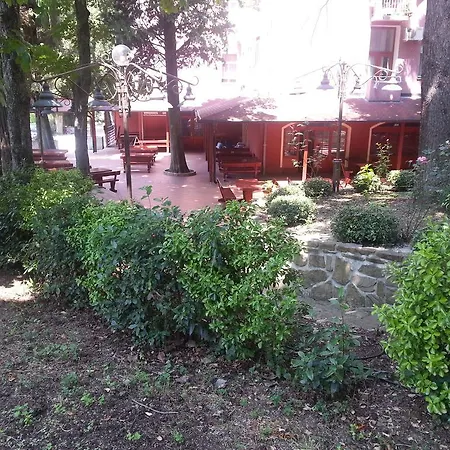 Europa Hostel *
